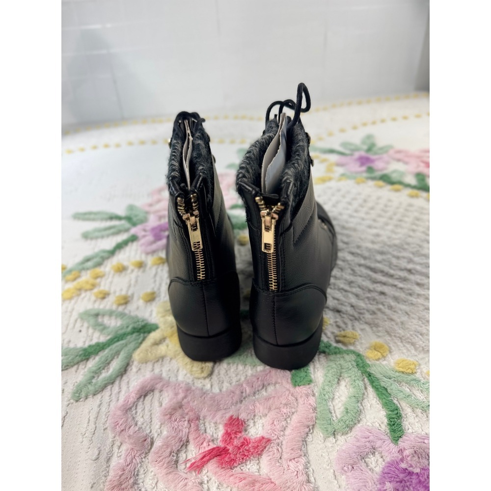Wild‎ Pair Peeta Black Combat Boots Knit Cuff Gold Zip Cap Toe womens 7 - Picture 2 of 8